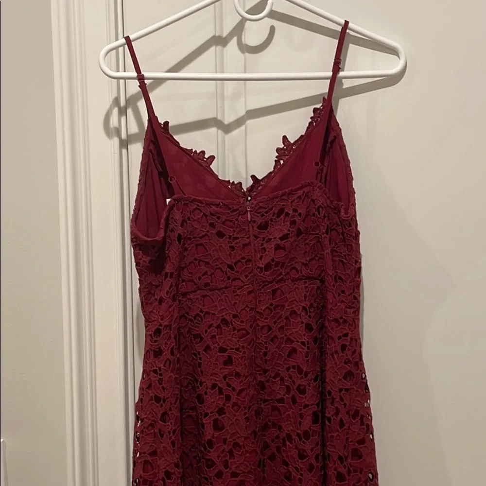 Maroon dress - Picture 3 of 5